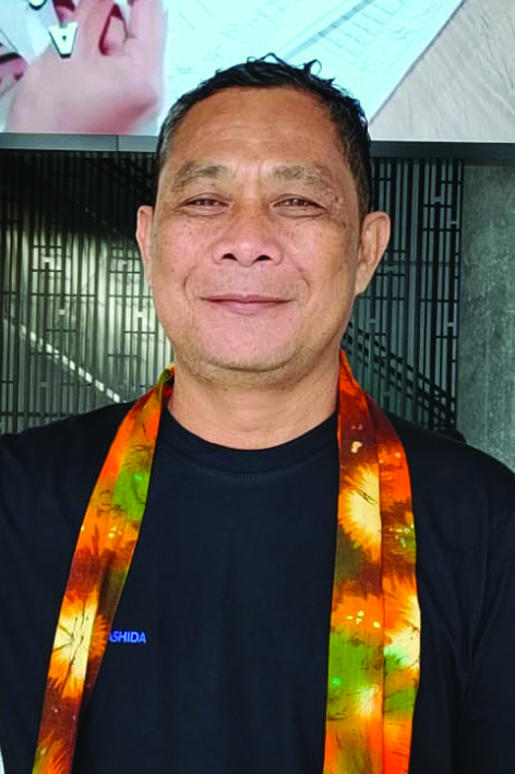 Yosep Suterisno, SE, Praktis Teater, Ketua Forum Teater Sekolah Sumsel (FORTASS).