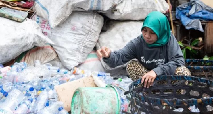 Proses Pemilahan Sampah / Sumber: JawaPos